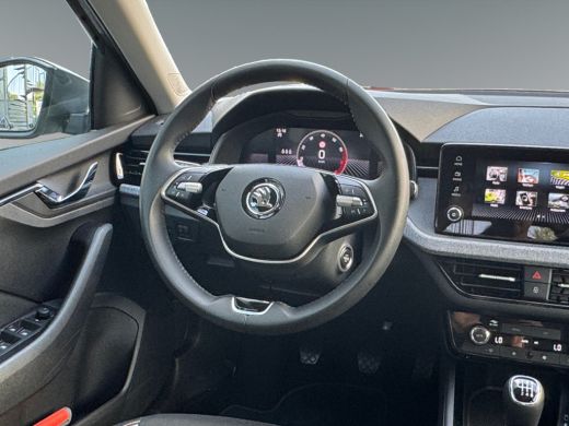 Skoda Kamiq 1.0 115pk TSI Selection Parkeersensor achter | Keyless start | Cruise control ActivLease financial lease