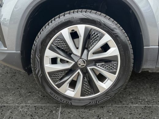 Skoda Karoq 1.5 150pk TSI ACT Business Edition Verwarmbare voorstoelen | Trekhaak wegklapbaar elektrisch | Ad... ActivLease financial lease