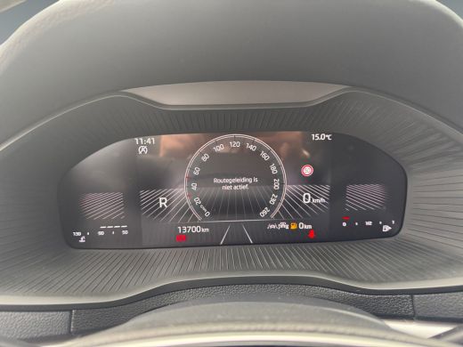 Skoda Karoq 1.5 150pk TSI ACT Business Edition Verwarmbare voorstoelen | Trekhaak wegklapbaar elektrisch | Ad... ActivLease financial lease