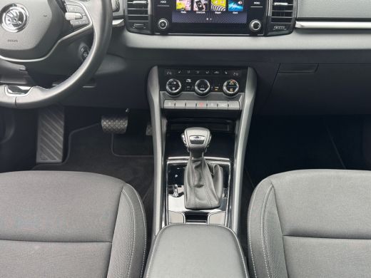 Skoda Karoq 1.5 150pk TSI ACT Business Edition Verwarmbare voorstoelen | Trekhaak wegklapbaar elektrisch | Ad... ActivLease financial lease