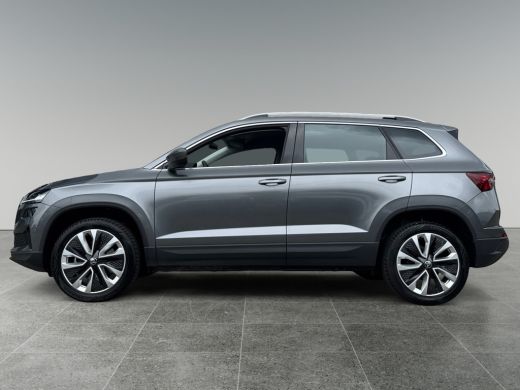 Skoda Karoq 1.5 150pk TSI ACT Business Edition Verwarmbare voorstoelen | Trekhaak wegklapbaar elektrisch | Ad... ActivLease financial lease