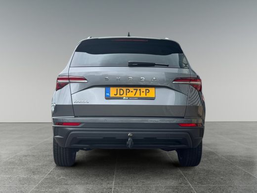 Skoda Karoq 1.5 150pk TSI ACT Business Edition Verwarmbare voorstoelen | Trekhaak wegklapbaar elektrisch | Ad... ActivLease financial lease