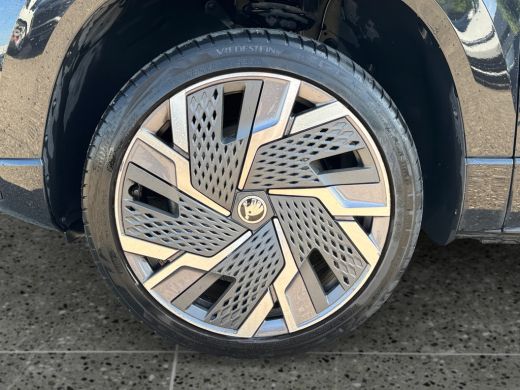 Skoda Karoq 1.5 150pk TSI ACT Sportline Business Winter Pakket Plus | Elektrische trekhaak, wegklapbaar | Tec... ActivLease financial lease