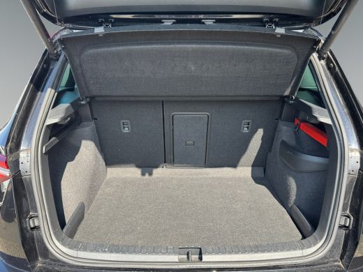 Skoda Karoq 1.5 150pk TSI ACT Sportline Business Winter Pakket Plus | Elektrische trekhaak, wegklapbaar | Tec... ActivLease financial lease