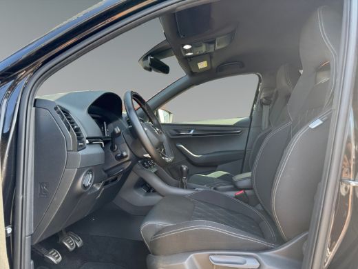 Skoda Karoq 1.5 150pk TSI ACT Sportline Business Winter Pakket Plus | Elektrische trekhaak, wegklapbaar | Tec... ActivLease financial lease