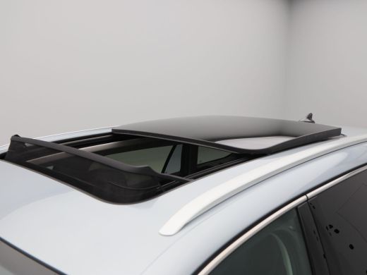 Skoda Superb Combi 1.5 TSi 204 Pk Automaat PHEV Edition | Stoelverwarming | Adaptive Cruise | Panorama dak | C... ActivLease financial lease
