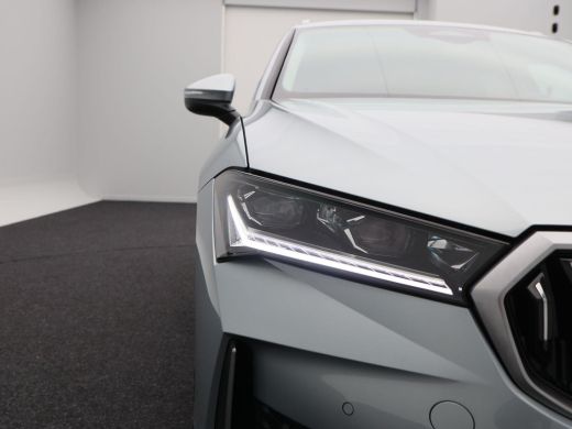 Skoda Superb Combi 1.5 TSi 204 Pk Automaat PHEV Edition | Stoelverwarming | Adaptive Cruise | Panorama dak | C... ActivLease financial lease