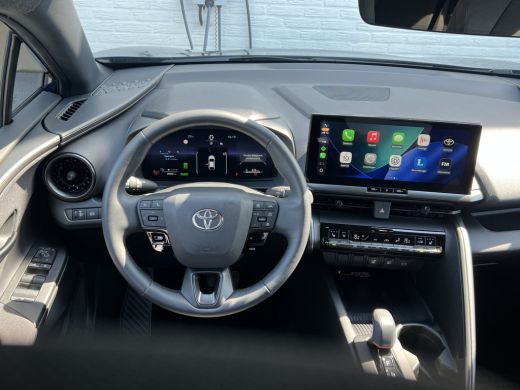 Toyota C-HR 2.0 Plug-in Hybrid 220 First Edition | ACC | Premium LED | Camera | Dodehoek ActivLease financial lease