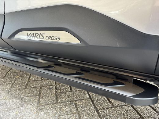 Toyota Yaris Cross 1.5 Hybrid Adventure | HUD | Dodehoek detectie | Parkeersensoren & Camera | ActivLease financial lease