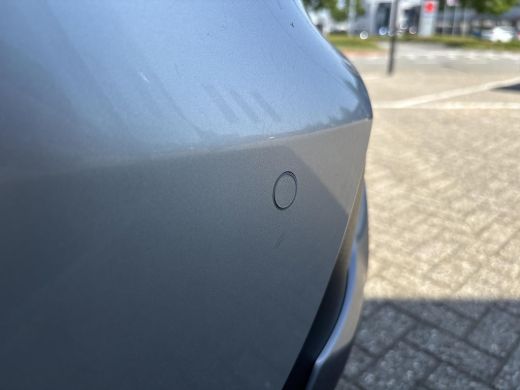Toyota Yaris Cross 1.5 Hybrid Adventure | HUD | Dodehoek detectie | Parkeersensoren & Camera | ActivLease financial lease