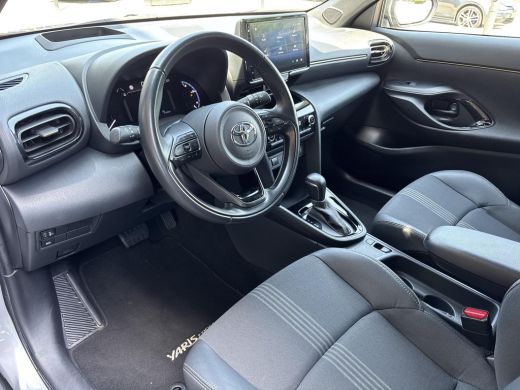 Toyota Yaris Cross 1.5 Hybrid Adventure | HUD | Dodehoek detectie | Parkeersensoren & Camera | ActivLease financial lease