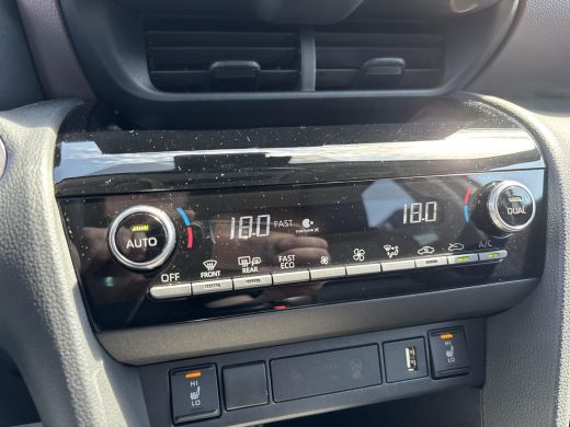 Toyota Yaris Cross 1.5 Hybrid Executive | Lederen bekleding | ActivLease financial lease