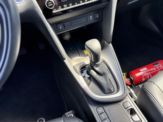 Toyota Yaris Cross 1.5 Hybrid Executive | Lederen bekleding | ActivLease financial lease