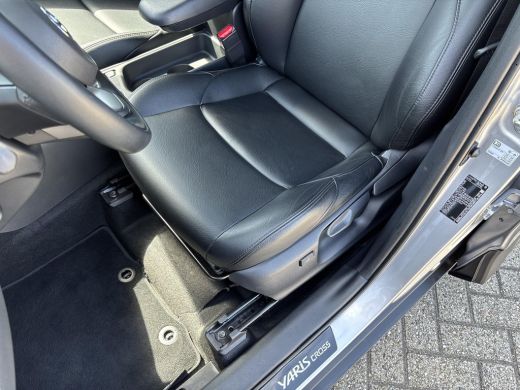 Toyota Yaris Cross 1.5 Hybrid Executive | Lederen bekleding | ActivLease financial lease