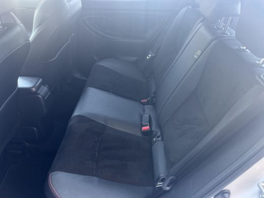 Toyota Yaris Cross 1.5 Hybrid GR Sport | Head up display | Navigatie | Stoelverwarming | Parkeersensoren | ActivLease financial lease