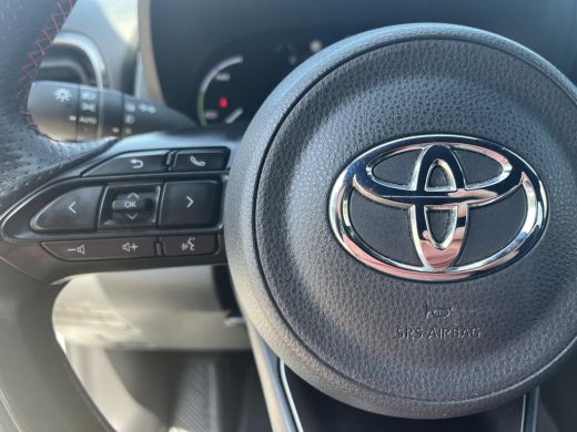 Toyota Yaris Cross 1.5 Hybrid GR Sport | Head up display | Navigatie | Stoelverwarming | Parkeersensoren | ActivLease financial lease