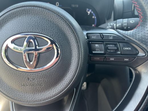 Toyota Yaris Cross 1.5 Hybrid GR Sport | Head up display | Navigatie | Stoelverwarming | Parkeersensoren | ActivLease financial lease