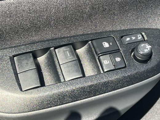 Toyota Yaris Cross 1.5 Hybrid GR Sport | Head up display | Navigatie | Stoelverwarming | Parkeersensoren | ActivLease financial lease