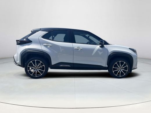 Toyota Yaris Cross 1.5 Hybrid GR Sport | Head up display | Navigatie | Stoelverwarming | Parkeersensoren | ActivLease financial lease