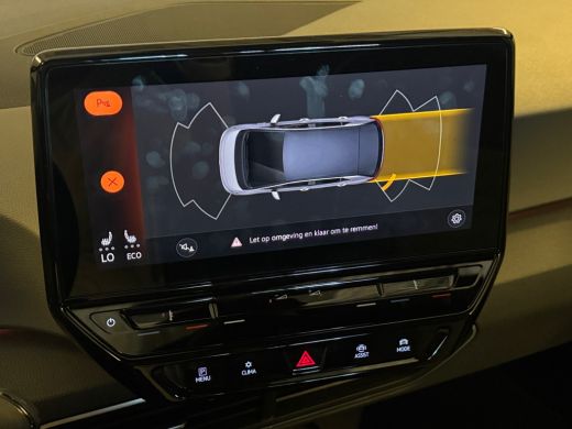 Volkswagen ID.3 Life 58 kWh 204pk Parkeersensoren v&oacute;&oacute;r en achter | Adaptive Cruise Control | Voorstoelen verwarmbaar ActivLease financial lease