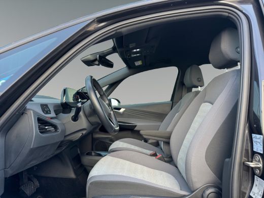 Volkswagen ID.3 Life 58 kWh 204pk Parkeersensoren v&oacute;&oacute;r en achter | Adaptive Cruise Control | Voorstoelen verwarmbaar ActivLease financial lease