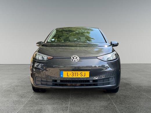Volkswagen ID.3 Life 58 kWh 204pk Parkeersensoren v&oacute;&oacute;r en achter | Adaptive Cruise Control | Voorstoelen verwarmbaar ActivLease financial lease