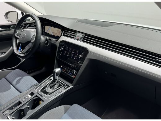 Volkswagen Passat Variant 218PK DSG HYBRID GTE BUSINESS CAMERA/NAVI/VIRTUAL ActivLease financial lease