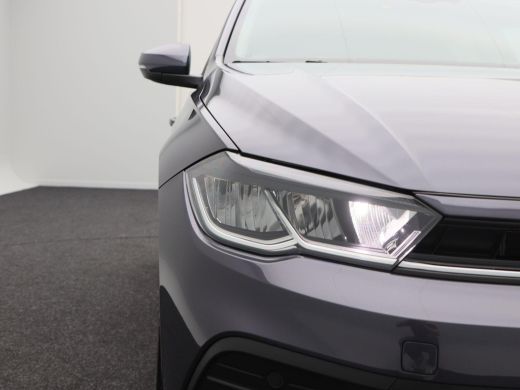Volkswagen Polo 1.0 TSi Edition | Cruise Control | Airco | Parkeersensoren | CarPlay | 15 Inch | 2.656 Km !! ActivLease financial lease