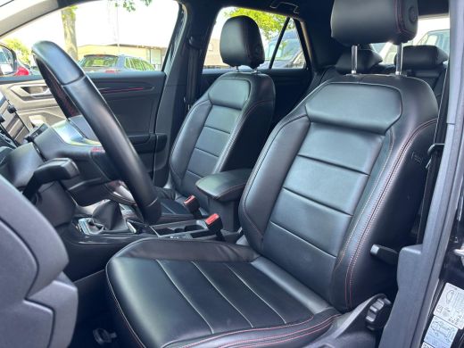 Volkswagen T-Roc 1.0 TSI Sport | Apple Carplay | Leer | Stoelverwarming | Achterruitrijcamera | Adaptieve Cruise ActivLease financial lease