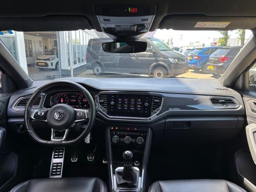 Volkswagen T-Roc 1.0 TSI Sport | Apple Carplay | Leer | Stoelverwarming | Achterruitrijcamera | Adaptieve Cruise ActivLease financial lease
