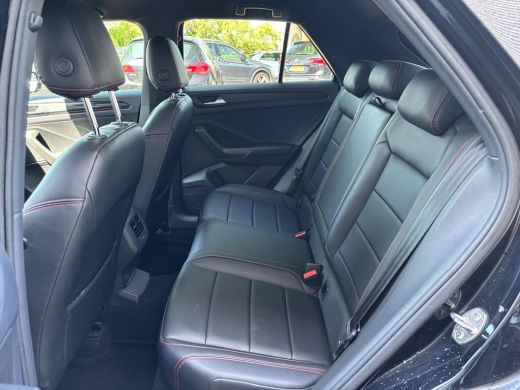 Volkswagen T-Roc 1.0 TSI Sport | Apple Carplay | Leer | Stoelverwarming | Achterruitrijcamera | Adaptieve Cruise ActivLease financial lease