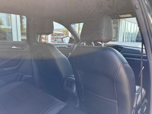 Volkswagen T-Roc 1.0 TSI Sport | Apple Carplay | Leer | Stoelverwarming | Achterruitrijcamera | Adaptieve Cruise ActivLease financial lease