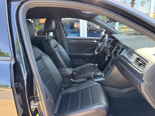 Volkswagen T-Roc 1.0 TSI Sport | Apple Carplay | Leer | Stoelverwarming | Achterruitrijcamera | Adaptieve Cruise ActivLease financial lease