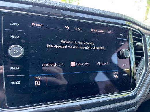 Volkswagen T-Roc 1.0 TSI Sport | Apple Carplay | Leer | Stoelverwarming | Achterruitrijcamera | Adaptieve Cruise ActivLease financial lease