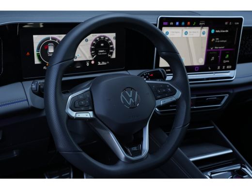 Volkswagen Tiguan 1.5 eHybrid R-Line Edition | Trekhaak | Panorama | DCC | Camera | ActivLease financial lease