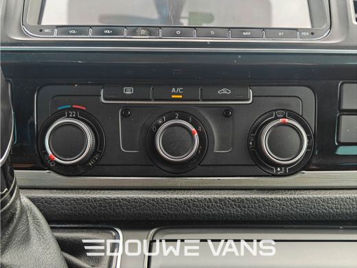 Volkswagen Transporter 2.0 TDI Dubbel Cabine 5 Persoons Airco LED 2x Schuifdeur Trekhaak ActivLease financial lease