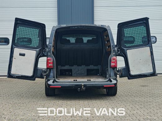Volkswagen Transporter 2.0 TDI Dubbel Cabine 5 Persoons Airco LED 2x Schuifdeur Trekhaak ActivLease financial lease
