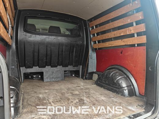 Volkswagen Transporter 2.0 TDI Dubbel Cabine 5 Persoons Airco LED 2x Schuifdeur Trekhaak ActivLease financial lease