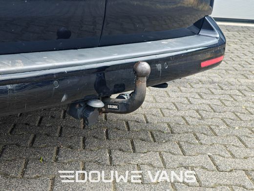Volkswagen Transporter 2.0 TDI Dubbel Cabine 5 Persoons Airco LED 2x Schuifdeur Trekhaak ActivLease financial lease