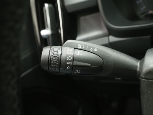 Volvo  XC40 Ext. Range 252PK Plus 82kWh | Warmtepomp | Privacy glas | Stoelverw. | Nubuck | Adapt cruise ActivLease financial lease