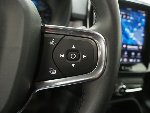 Volvo  XC40 Ext. Range 252PK Plus 82kWh | Warmtepomp | Privacy glas | Stoelverw. | Nubuck | Adapt cruise ActivLease financial lease