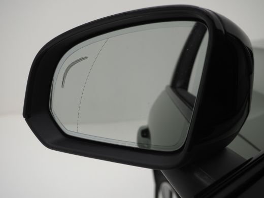 Volvo  XC40 Ext. Range 252PK Plus 82kWh | Warmtepomp | Privacy glas | Stoelverw. | Nubuck | Adapt cruise ActivLease financial lease