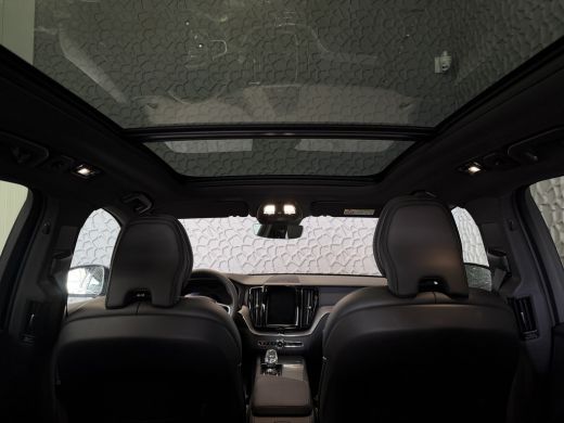 Volvo  XC60 2.0 T8 456PK AWD ULTRA BLACK EDITION STOEL/STUUR.VER. 22''LMV PANO HEADUP HARMAN KARDON ActivLease financial lease