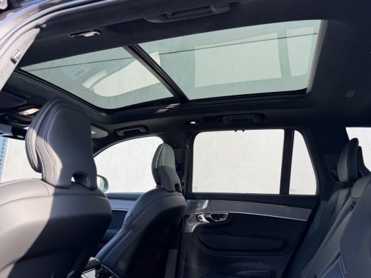 Volvo  XC90 2.0 T8 Plug-in hybrid AWD Ultra Dark B&W-Stoel vent/mass-ACC-Pano-Head up-Keyless ActivLease financial lease