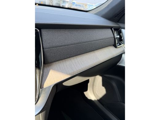 Volvo  XC90 2.0 T8 Plug-in hybrid AWD Ultra Dark B&W-Stoel vent/mass-ACC-Pano-Head up-Keyless ActivLease financial lease
