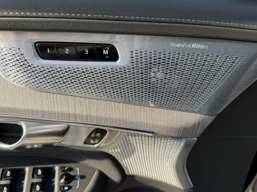 Volvo  XC90 2.0 T8 Plug-in hybrid AWD Ultra Dark B&W-Stoel vent/mass-ACC-Pano-Head up-Keyless ActivLease financial lease