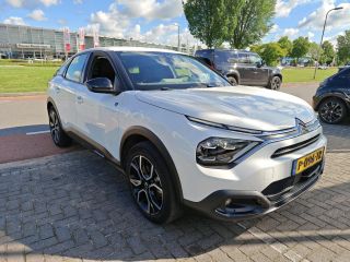 Citroën &euml;-C4 Feel Pack 50 kWh | Achterbank in delen neerklapbaar | Achteropkomend verkeer waarschuwing | Achte...