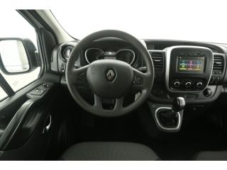 Renault Trafic 2.0 dCi 145PK L2H1 | Automaat | Airco | Cruise | Camera | 3 Zits | 2xSchuifdeur | Navi | Trekhaak