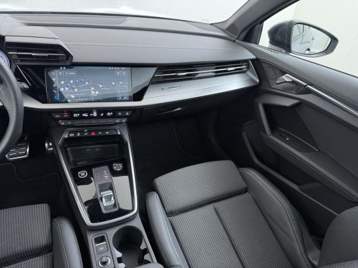 Audi A3 Sportback 45 TFSI e S edition Competition 245 PK PHEV |  S-LINE INTERIEUR & EXTERIEUR | PANORAMAD... ActivLease financial lease