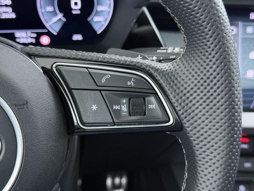 Audi A3 Sportback 45 TFSI e S edition Competition 245 PK PHEV |  S-LINE INTERIEUR & EXTERIEUR | PANORAMAD... ActivLease financial lease
